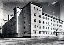 Severhof - Fassade Ecke Wiesberggasse Maroltingergasse.jpg