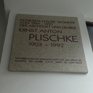 Plischke-Gedenktafel-Josefstädterstraße.jpg