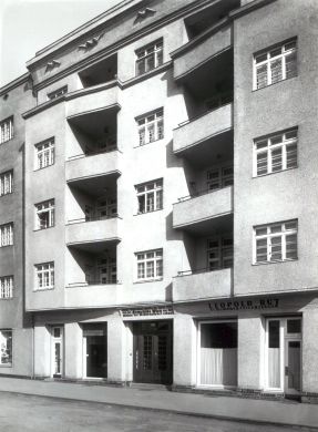 Wohnhausanlage Antonigasse - Zubau zum Pfannenstielhof, Fassade.jpg