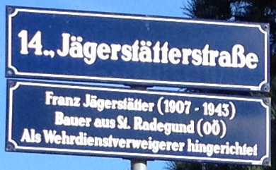 Erläuterungstafel Franz Jägerstätter, 1140 Jägerstätterstraße.JPG