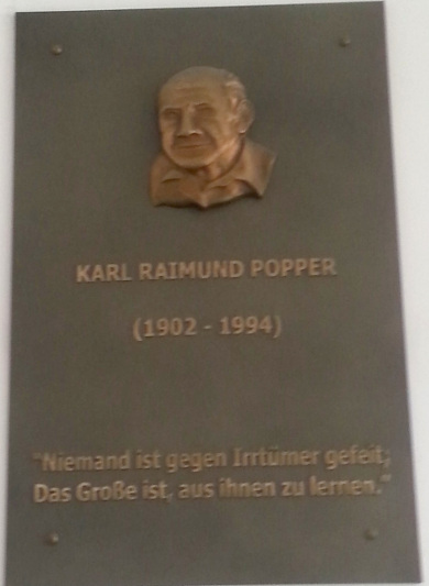 Gedenktafel Karl Popper, 1040 Wiedner Gürtel 68.jpg