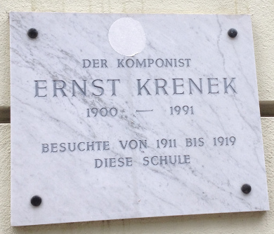 Gedenktafel Ernst Krenek Schulbesuch, 1180 Klostergasse 25.jpg