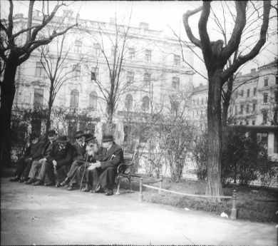ÖNB Bildarchiv, PCH 17950-B Gaußplatz 23.4.1923.jpg