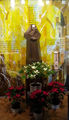 Altar mit Statue von Sr. Maria Restituta