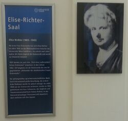 Gedenktafel und Porträt Elise Richter, 1010 Universitätsring 1.jpg