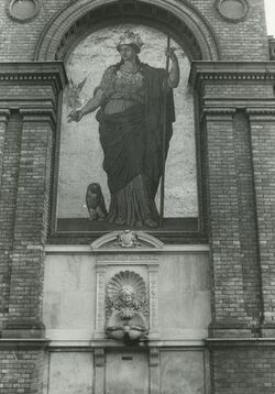Minervabrunnen Matz.jpg