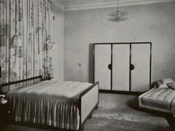 Salmpalais Schlafzimmer der Dame.jpg