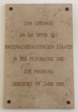 Gedenktafel NS-Opfer Am Steinhof, 1140 Baumgartner Höhe 1.JPG
