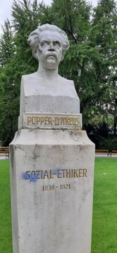 Denkmal für Josef Popper-Lynkeus im Rathauspark