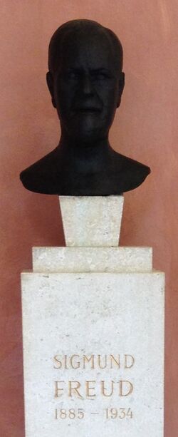 Denkmal Sigmund Freud, 1010 Universität Wien.JPG
