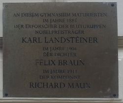 Gedenktafel für Felix Braun, Karl Landsteiner, Richard Maux, 1090, Wasagasse 10.jpg