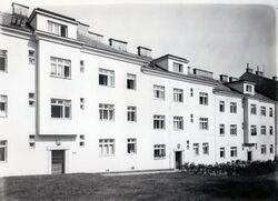 Wohnhausanlage Höhnegasse - Innenhoffassade.jpg