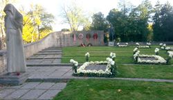 Mahnmal Opfer für ein freies Österreich 1934 bis 1945, 1110 Zentralfriedhof, Gruppe 41, Rundplatz.jpg