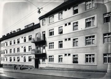 Städtische Wohnhausanlage Onno-Klopp-Gasse 12-16: Fassade Rupertgasse