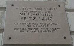 Gedenktafel Fritz Lang, 1080 Piaristengasse 28.JPG