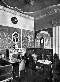 Café Herrenhof (1914).jpg