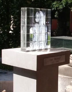 Denkmal Lise Meitner, 1010 Universität Wien.jpg