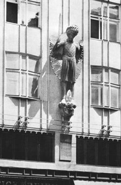 Skulptur des Erzengels Michael von <!--LINK'" 0:0-->, 1909