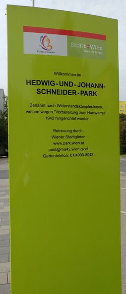 Parkbenennungstafel 1210 Hedwig-und-Johann-Schneider-Park.jpg