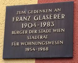 Gedenktafel Franz Glaserer, 1140 Hackinger Straße 30-36.JPG