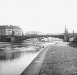 Franzensbrücke 1939.jpg