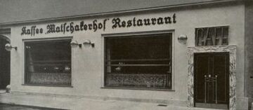 Portal des Café-Restaurants im Matschakerhof, 1935