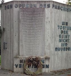 Denkmal Den Opfern des Faschismus, Siemens, 1210 Siemensstraße 88-92.jpg