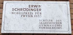 Gedenktafel Erwin Schrödinger, 1010 Beethovenplatz 1.JPG