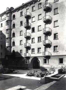 Volkswohnhaus Engelsberggasse - Innenhof