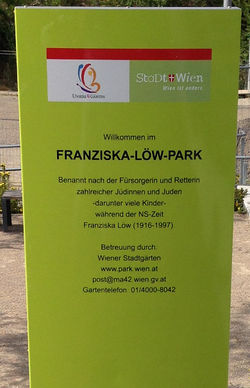 Parkbenennungstafel Franziska Löw, 1020.JPG