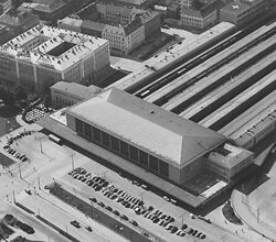 Westbahnhof Halle 1957.jpg