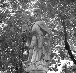 Jasomirgottbrunnen Figur.jpg