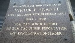 Gedenktafel Viktor Frankl Wohnort bis Deportation 1020 Czerningasse 6.jpg
