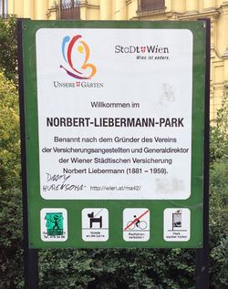 Parkbenennungstafel 1180 Norbert Liebermann Park.jpg