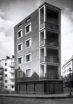 Städtische Wohnhausanlage Sebastian-Kelch-Gasse 1-3: Ecke Sebastian-Kelch-Gasse/ Cervantesgasse