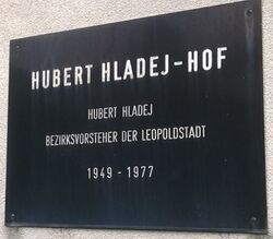 Gedenktafel Hubert Hladej, 1020 Wehlistraße 131-143.jpg