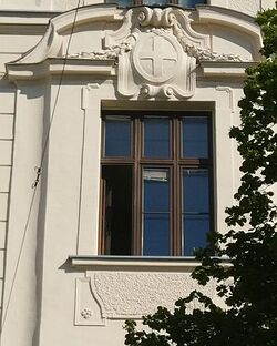 Allerheiligenplatz 7 Wappen.jpg